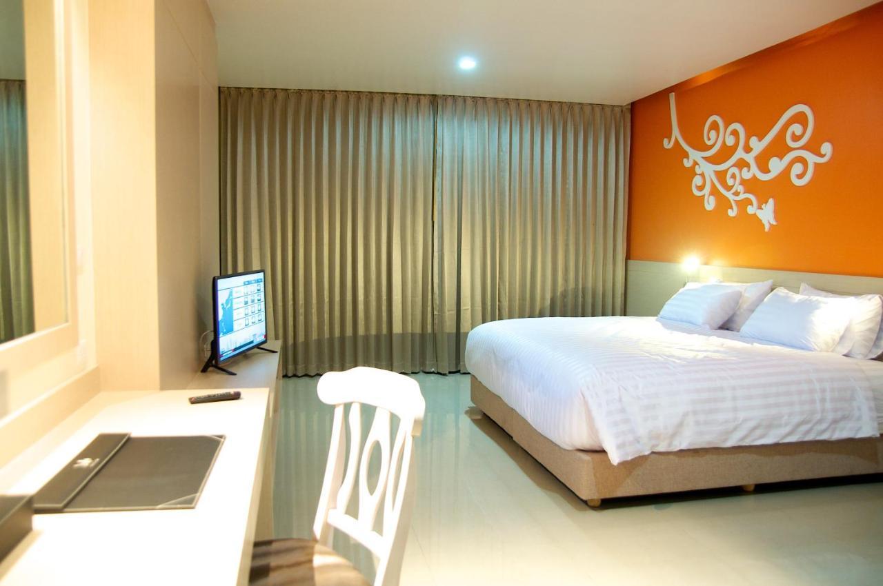 Jolly Suites&Spa Petkasem Haōhng Khēm Dış mekan fotoğraf
