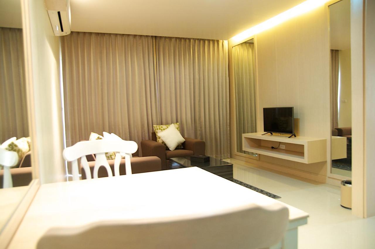Jolly Suites&Spa Petkasem Haōhng Khēm Dış mekan fotoğraf