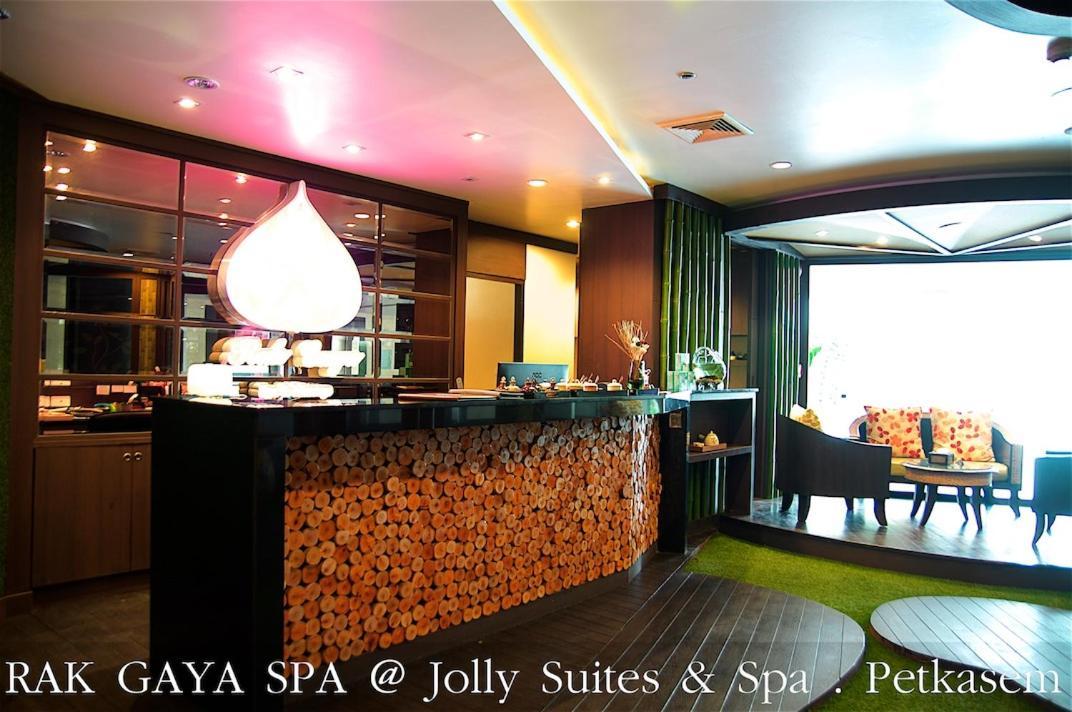 Jolly Suites&Spa Petkasem Haōhng Khēm Dış mekan fotoğraf